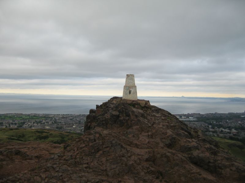 Arthur (02) summit marker